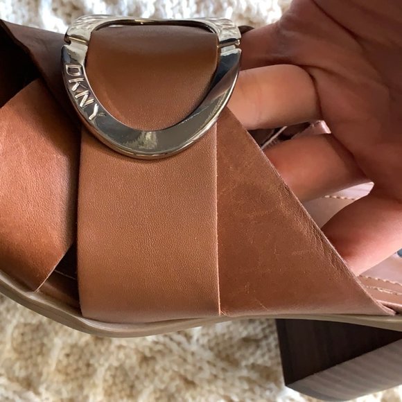 DKNY Cavi  Brown leather  Mule block heel sandal - Picture 4 of 8